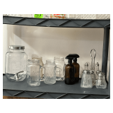 Gallon jar with spigot