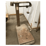 Fairbanks Model 41-3132 platform scale with weights
