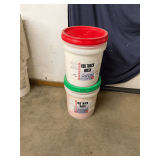 (2) 5 gallon buckets Harvard red powder truck wash