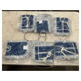 18" bracket and 6 dust mop heads