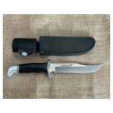 Buck No. 119 bowie knife