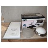 Hunter ceiling fan, 52", light fixtures, light globe