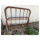 Metal head and foot board