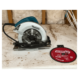 Makita 71/4 Model 5007F circular saw