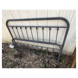 Metal head and foot board