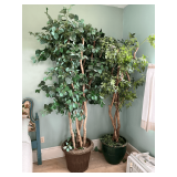 Pair of artificial trees up to 8