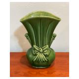 No. 819 USA vase