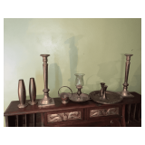 Brass pieces, candlesticks, vases, plates, small basket, etc.