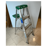 Werner aluminum paint ladder, 225 lb. capacity, 4