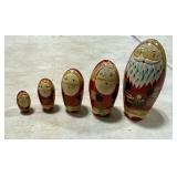 5 piece nesting Santa Claus