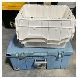(3) Sterilite and other storage totes