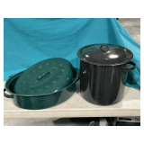 Granite ware stock pot and roaster