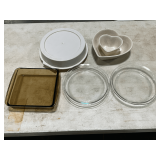 Pyrex 8" x 8" baking dish