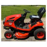 Kubota T2290 42" lawn tractor/mower, hydrostatic drive Kawasaki 21.5 hp V-twin engine FR65IV