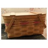 Basketville picnic basket