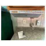 Sony undercabinet AM/FM/CD player with remote