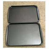 Pair of baking sheets, like new condition