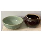 USA crock bowl with crack in bottom