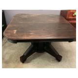 George Washington dining table with (7) 12" W