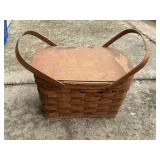 Woven picnic basket