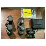 Bushnell 4x30 binoculars in case