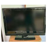 Eliment 32" television HDMI, DTV, Model ELCHW321, Aug. 2009, remote