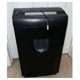 Staples paper shredder, casters, working condition