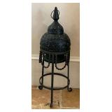 Metal candle holder