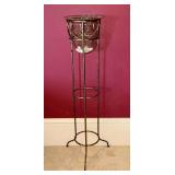 Metal base candle holder