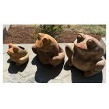 3 frogs, clay material