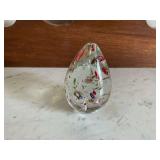 Art glass egg paperweight