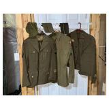 Military uniforms 34R and 3 hats
