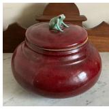Pottery crock with lid, frog on top