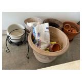 Large flower pots, clay pots, plastic pots