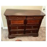 Mahogany 6-drawer dresser