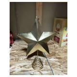 Metal star tree topper