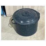 Blue Granite stock pot
