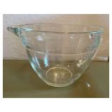 Anchor Hocking glass 2 qt. measuring bowl