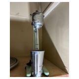 Vintage Arnold shake maker