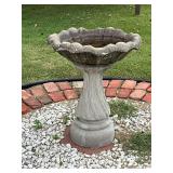2-piece concrete birdbath