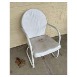 Metal lawn chair, chips in paint