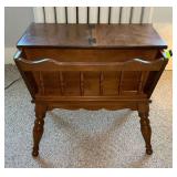 Flip top end table with magazine rack