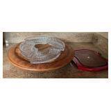 Lazy susan 18" W, wood tray, wooden apple basket