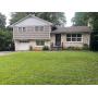 EXCELLENT INVESTMENT OPPORTUNITY IN A GREAT LOCATION NEAR CABELL DRIVE AND WKU; 4BR/2BA HOME WITH HARDWOOD FLOORS, GARAGE, AND FIREPLACE