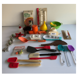 Plastic Kitchen Utensils     Pastry Items