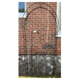 Trellises & Other Yard Art