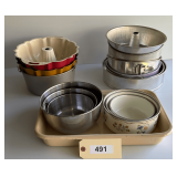 Mixing Bowls   Bundt Cake Pans  Other Bakeware