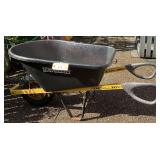 True Temper Wheelbarrow with Dual Loop Handles and Poly Tray