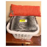 Assorted Home Linens and Decor Bundle