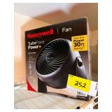 Honeywell TurboForce Power+ Air Circulator Fan Model HPF820BWM with Original Box